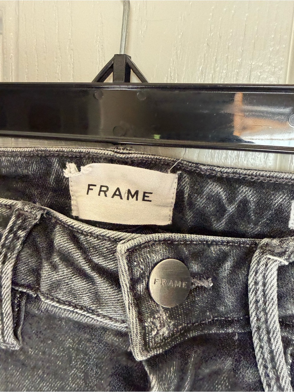 Frame Le One Skinny Jeans